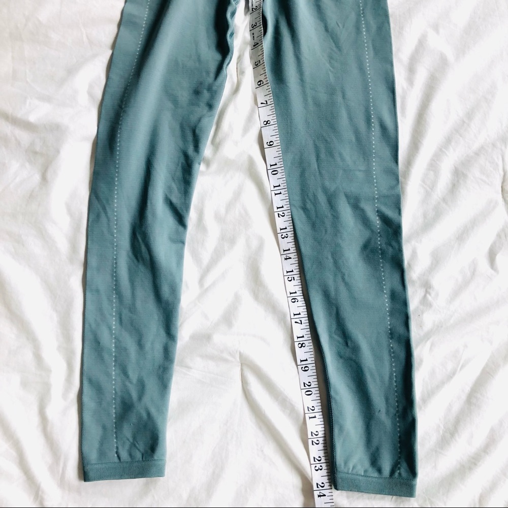 GYMSHARK lightweight seamless leggings turquoise sz S - Picture 10 of 11
